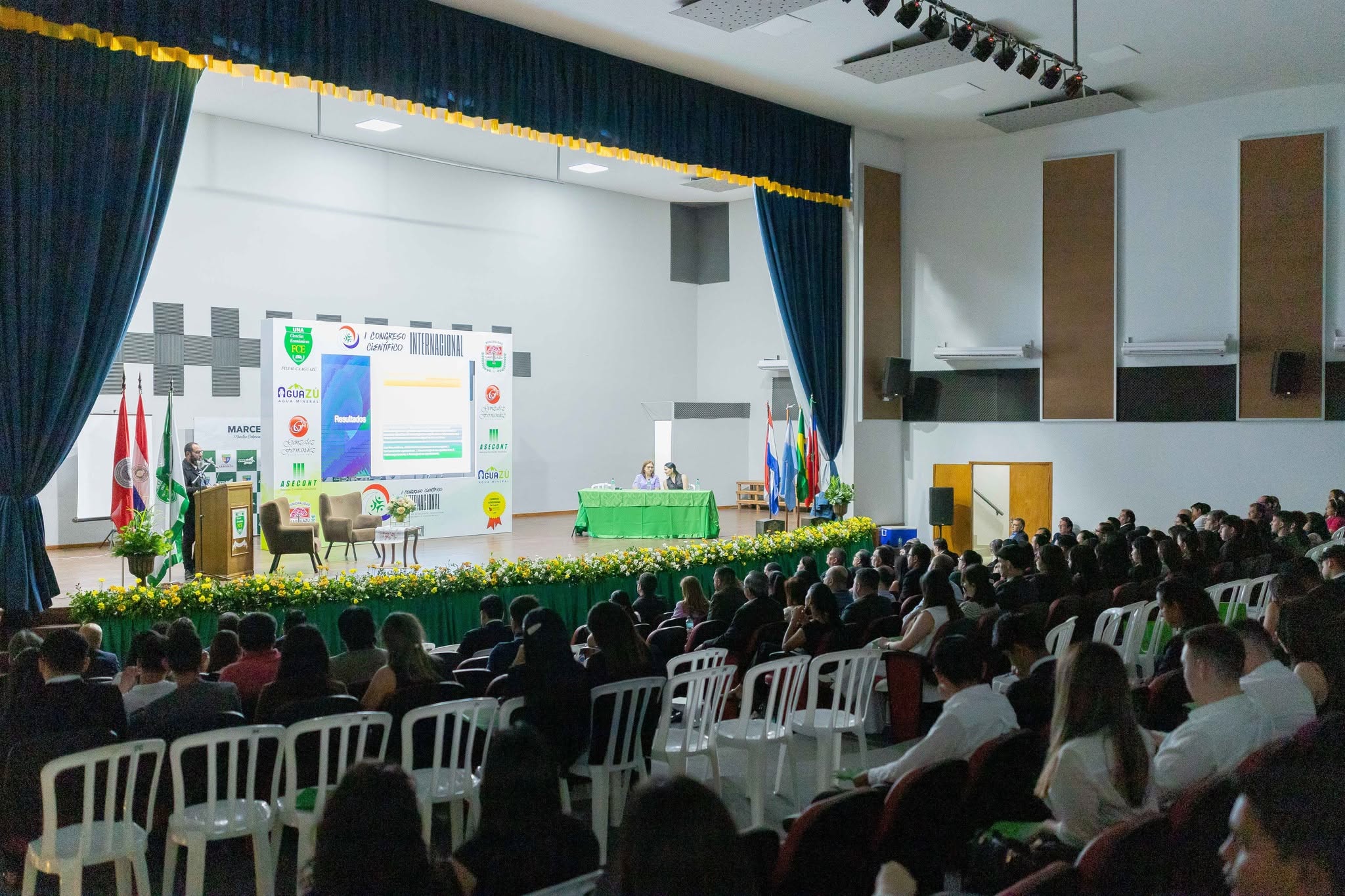 Primer Congreso Científico de la FCE UNA Filial Caaguazú